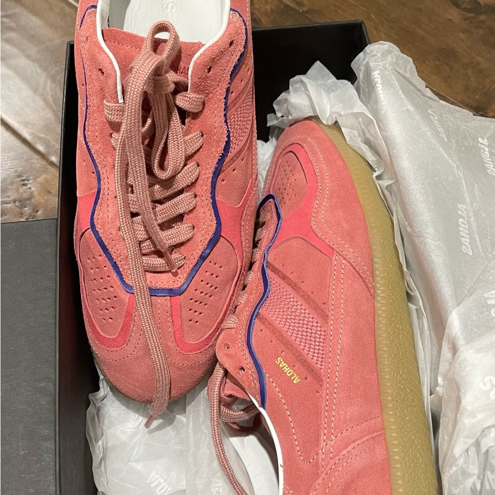 ALOHAS Pink Sneakers - Picture 3 of 6